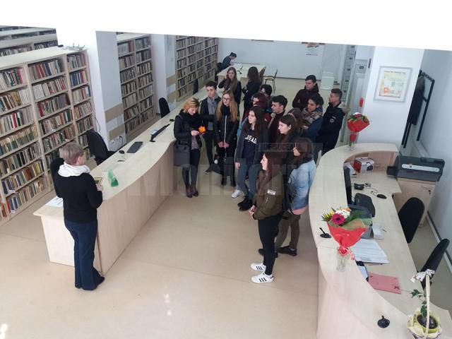 1.500 de elevi au vizitat Biblioteca Universității din Suceava, în programul „Școala altfel”