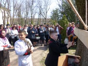Participare numeroasă a sucevenilor la concertul de clopote și toacă din centrul Sucevei