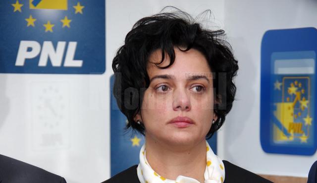 Deputatul PNL de Suceava Angelica Fădor