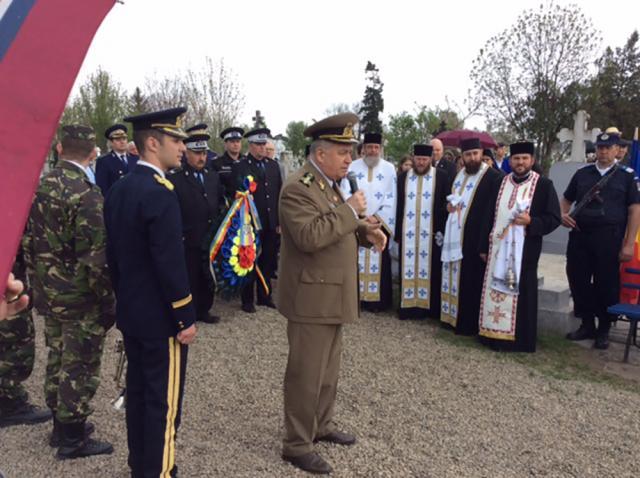 Aviatorul erou Vasile Niculescu a fost comemorat la Rădăuţi