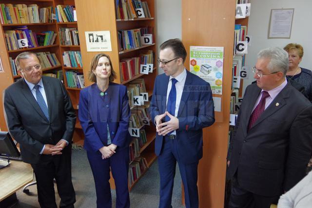 „American Shelf”, inaugurat la Biblioteca Bucovinei, în prezenţa adjunctului şefului Misiunii Diplomatice a SUA în România