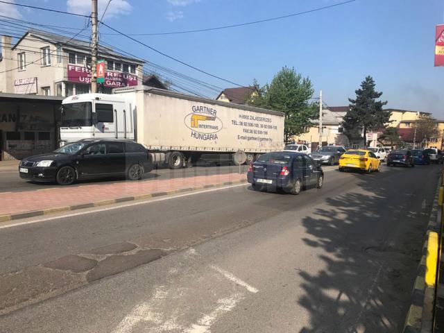 Tirul din Ucraina s-a defectat la intrarea în oraş dinspre Șcheia, blocând câteva ore o banda într-o zonă foarte aglomerată