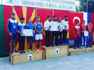 Echipa României a câştigat argintul la Campionatul Balcanic de Alergare Montană