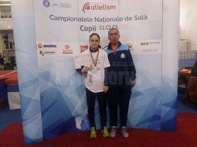 Claudia Costiuc, alături de antrenorul Cristian Prâsneac