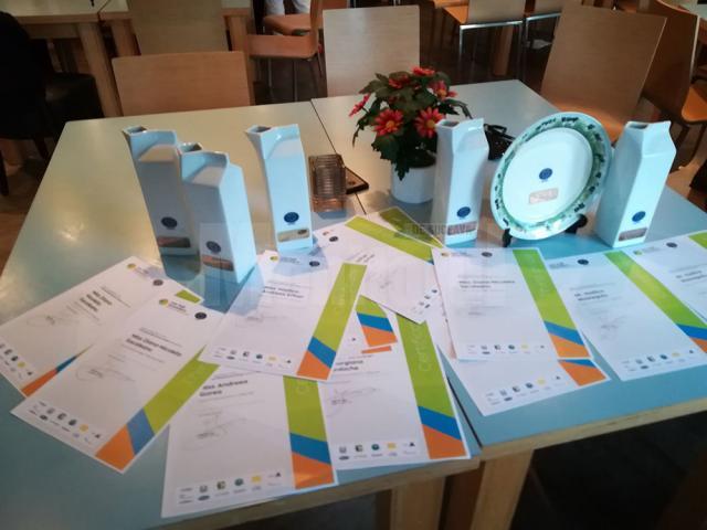 Elevi de la Colegiul „Vasile Lovinescu” Fălticeni, premiaţi la Concursul european de degustare a produselor lactate „EUROPEL”