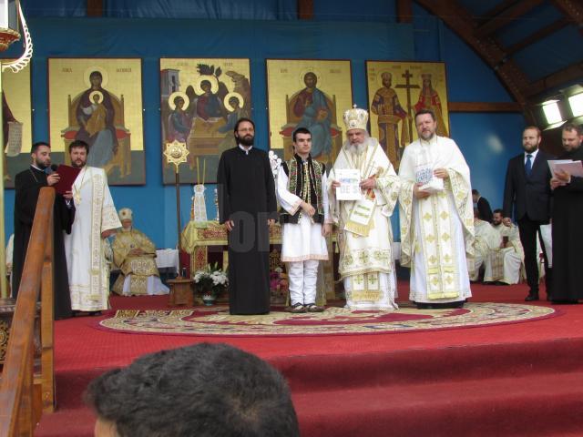 Grupa de Cateheză a Bisericii „Sfântul Dumitru” din Suceava a fost premiată de Patriarhul României