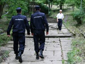 Jandarmii suceveni au dat amenzi de 6.200 de lei în minivacanţa de Rusalii