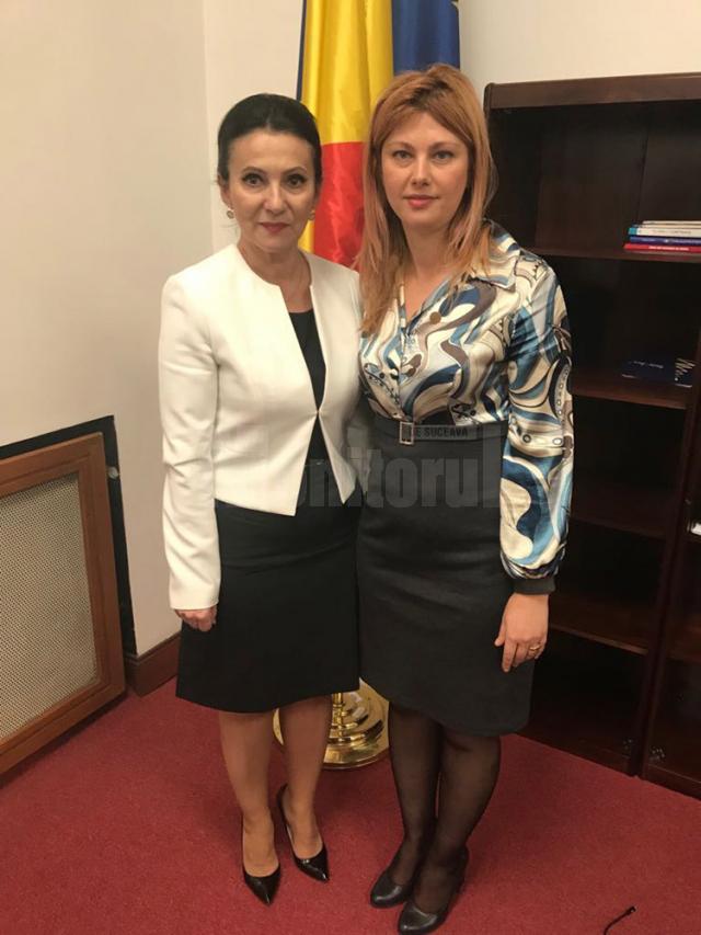 Deputatul Maricela Cobuz și ministrul Sănătăţii, Sorina Pintea
