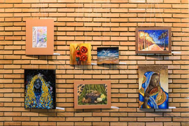 Expoziție de grafică și pictură a studenților suceveni - Photo by Digital Media Center Cătălin Cioban