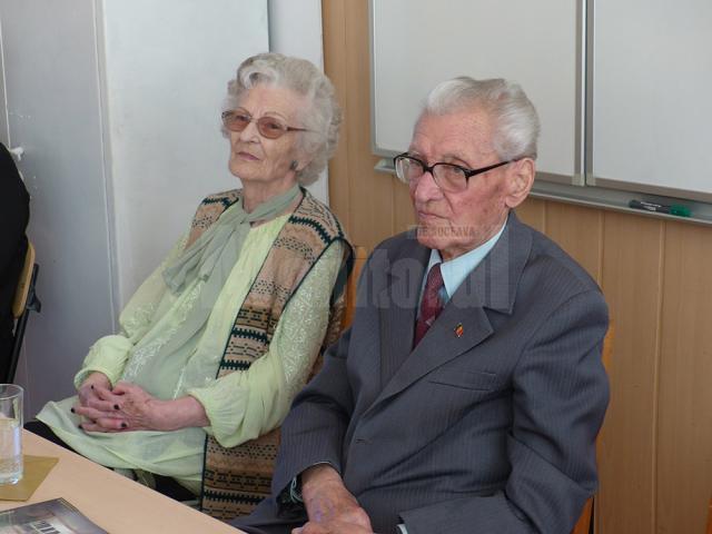 Apariție editorială la 84 de ani, a profesoarei Angela Popescu, la Școala Gimnazială Nr. 1