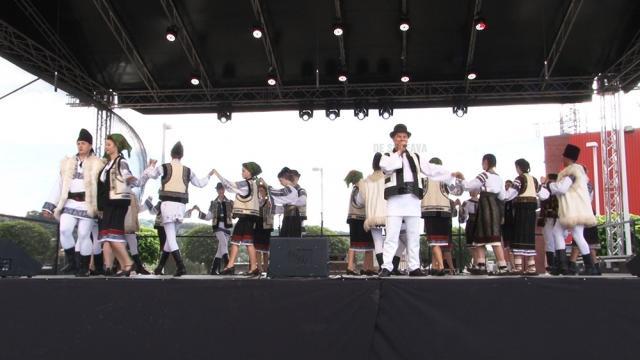 Ziua de duminică a fost dedicată muzicii și dansurilor populare, la Zilele Sucevei