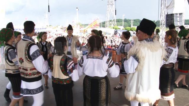 Duminică dedicată muzicii și dansurilor populare, la Zilele Sucevei