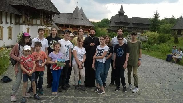 Copiii din Grupul de Cateheză al Bisericii „Sfântul Dumitru” din Suceava, în excursie în Maramureș