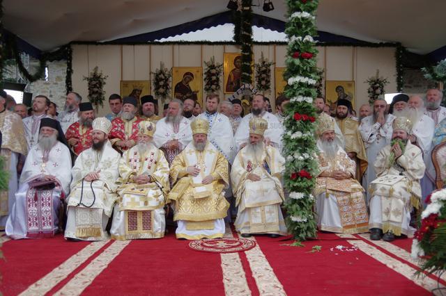 Soborul de preoţi care a oficiat Liturghia