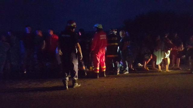 Un autocar cu 43 de copii s-a răsturnat aseară la Dănila