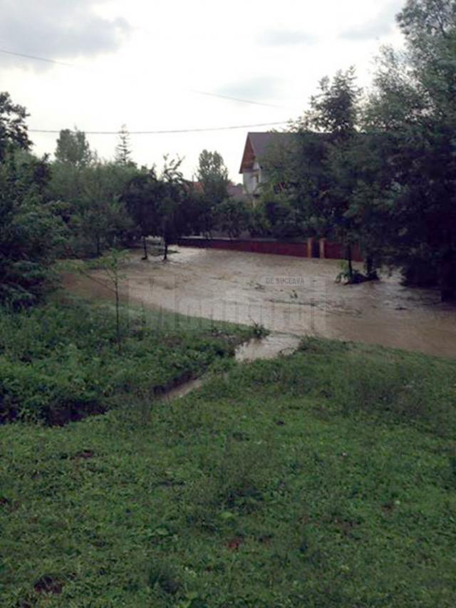 Pârâu transformat în râu, pe raza comunei Udești, sat Plăvălari