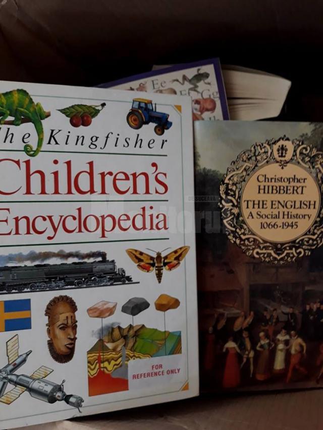 Donaţie generoasă de carte în limba engleză din partea unei şcoli londoneze, pentru Casa Corpului Didactic