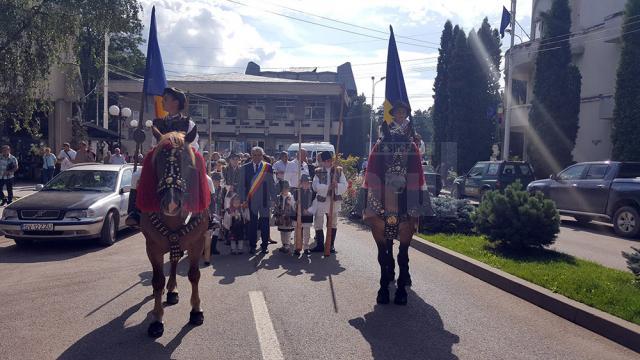 Flutur consideră că municipiul Câmpulung Moldovenesc este una dintre capitalele spirituale ale Sudului Bucovinei