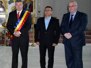 Primarul Cătălin Coman, viceprimarul Constantin Bulaicon şi deputatul Alexandru Rădulescu