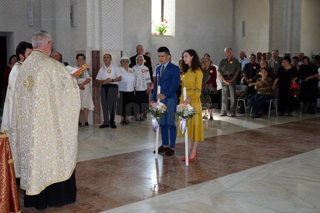 Cuplurile care au împlinit 50 de ani de la căsătorie, sărbătorite la Fălticeni