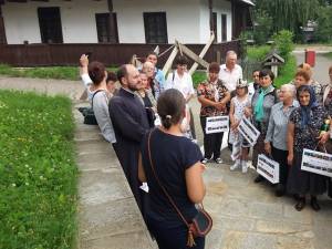 30 de credincioşi ortodocşi din Neamţ care vizitează Bucovina au primit certificate de pelerin