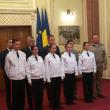 Cei doi șefi de promoție de la Colegiul Militar Câmpulung Moldovenesc, premiați de ministrul Apărării Naționale