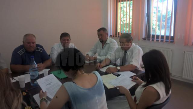 Viceprimarul comunei Mitocu Dragomirnei a fost schimbat din funcţie în cadrul şedinţei de Consiliu Local
