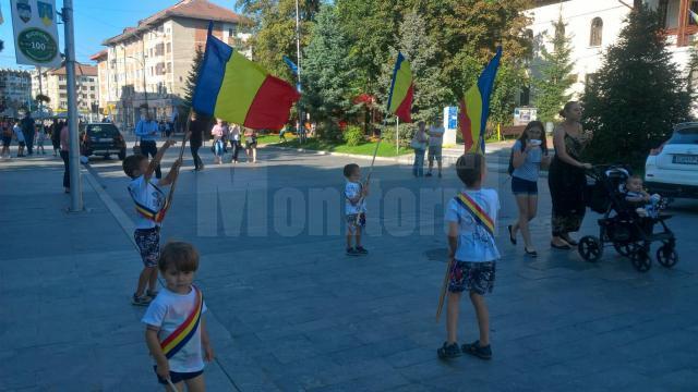 Câteva sute de suceveni s-au solidarizat aseară nu mitingul diasporei de la Bucureşti