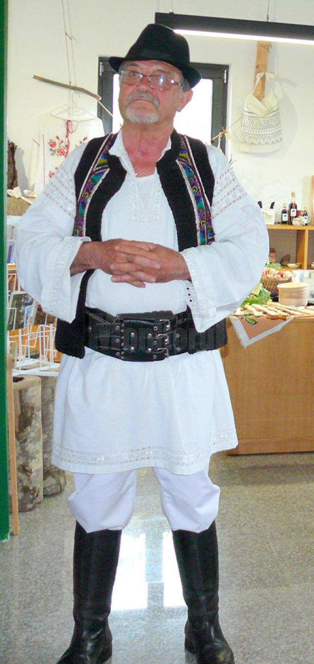 Profesorul Mihai Vleju, Cetăţean de Onoare al comunei Dorna Arini