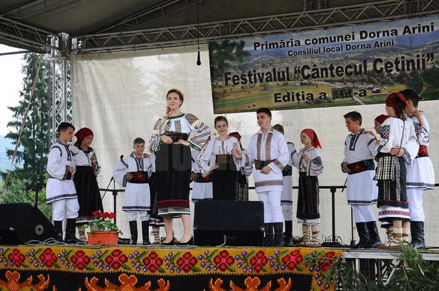 Festivalul „Cântecul cetinii”, la Dorna Arini
