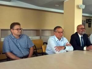 Dr. Dan Cionca, prof. univ. dr. Florin Ramadani, managerul Vasile Rîmbu și dr. Răzvan Bandac