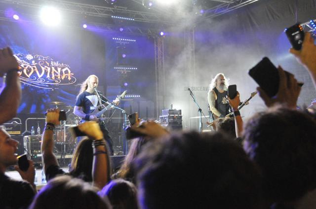 Atmosferă incendiară în timpul concertului trupei Bucovina