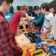 Clubul de robotică a avut mare priză în rândul elevilor