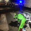 Doi tineri pe motocicletă au murit sub roţile unui autocar, într-un accident ca-n filmele de groază