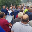Zeci de locuitori din Adâncata au protestat, nemulţumiţi de modul în care a fost modernizat DN 29