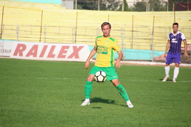 Basarabeanul Teodor Lungu a fost unul dintre cei mai buni jucători ai Forestei în partida de la Dorohoi.