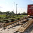 O astfel de rampă de încărcare a camioanelor pe tren va fi pusă în funcţiune în Gara Siret