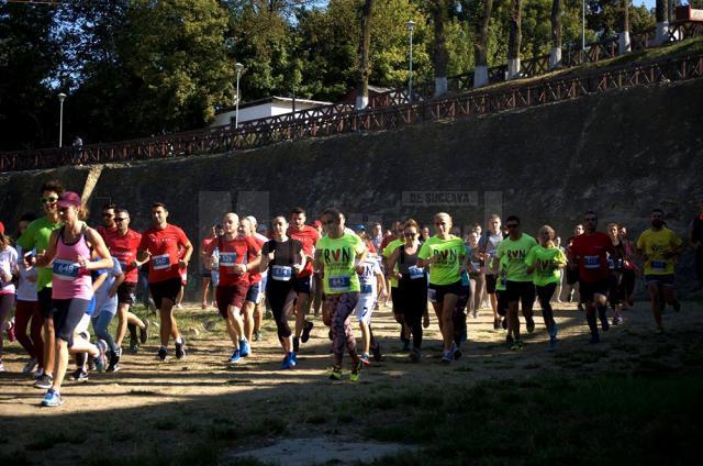 S-au aliniat la startul maratonului 460 de participanți Foto Victor Ştefan