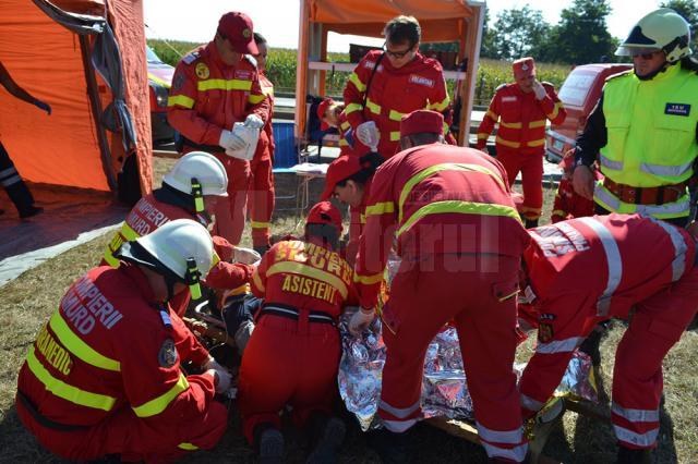 Pompierii au pus în aplicare un exercițiu privind un accident radiologic în Vama Siret