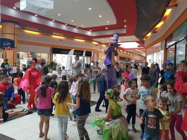 Târgul de activități extrașcolare “Planeta Pasionaților", la Shopping City Suceava