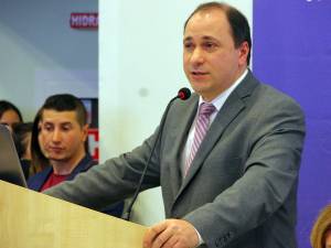 Mihai Dimian:"3.752 de candidaţi vor fi, de luni, 1 octombrie, boboci a Universităţii"