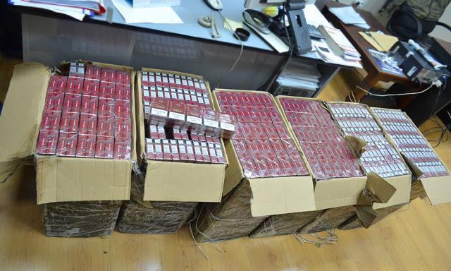 Focuri de armă, țigări de contrabandă de aproape 55.000 de euro confiscate și un jeep indisponibilizat în zona de munte
