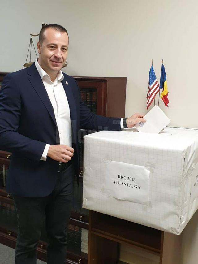 Viceprimarul Sucevei Lucian Harșovschi a votat la referendum din Statele Unite ale Americii
