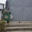 Pubelele de gunoi, cumpărate din banii părinţilor, au fost furate de la stadionul LPS Suceava
