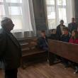 Preşedintele Comunităţii Evreilor din Suceava, prof. Sorin Golda, le vorbeşte elevilor despre Holocaust