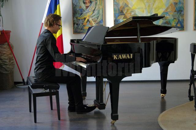 Colegiul de Artă ”Ciprian Porumbescu” l-a omagiat pe marele compozitor al cărui nume îl poartă