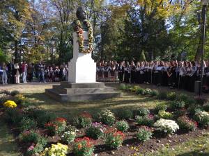 165 de ani de la naşterea compozitorului Ciprian Porumbescu și 85 de ani de la dezvelirea bustului său din Parcul central al municipiului Suceava
