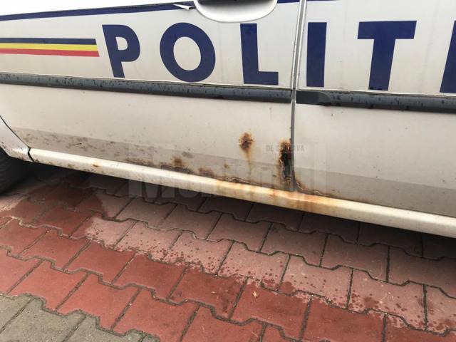 Multe dintre autoturismele Dacia Logan ale Poliţiei sunt într-o stare deplorabilă
