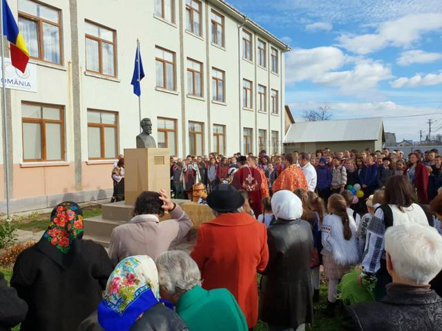 Școala Gimnazială „Dimitrie Onciul” din Straja și-a serbat patronul spiritual