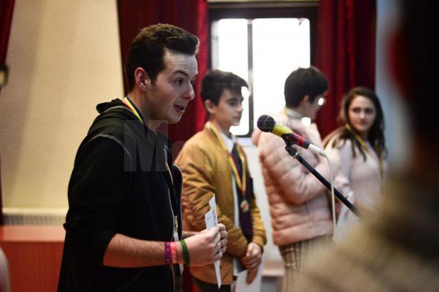 Un elev al Colegiului „Petru Rareș” a obținut titlul de Best Speaker la un concurs de dezbateri academice